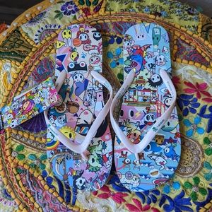 NWT Tokidoki California Dreaming flip flops